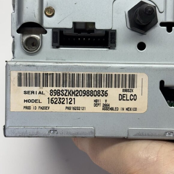 Chevy Delco AM/FM radio Cassette player for 95-02 car/truck 16232121 - Picture 10 of 15